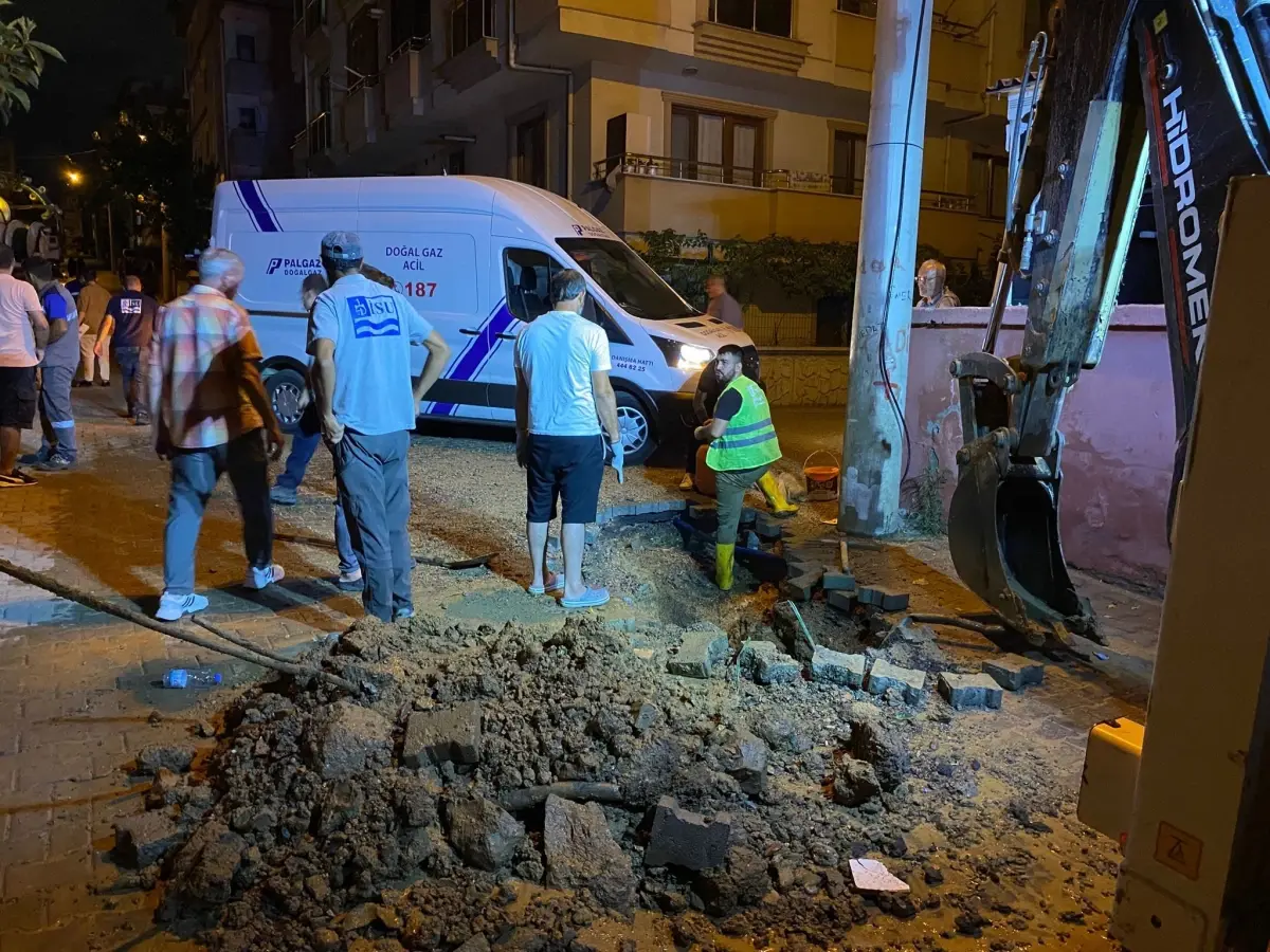 Kocaeli'de Altyapı Çalışmalarında Doğal Gaz Borusu Hasar Gördü