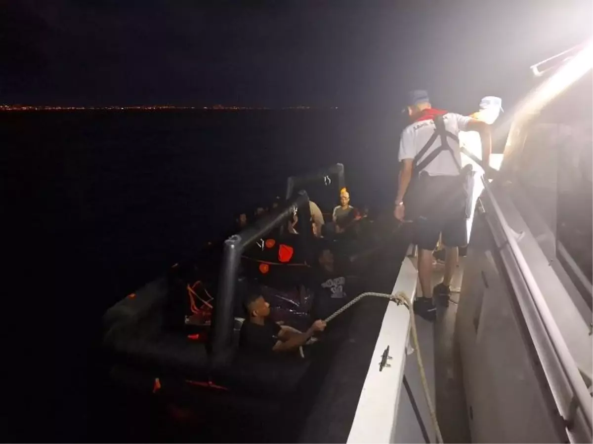 Kuşadası'nda Yunanistan'a Geçmeye Çalışan Düzensiz Göçmenlere Müdahale