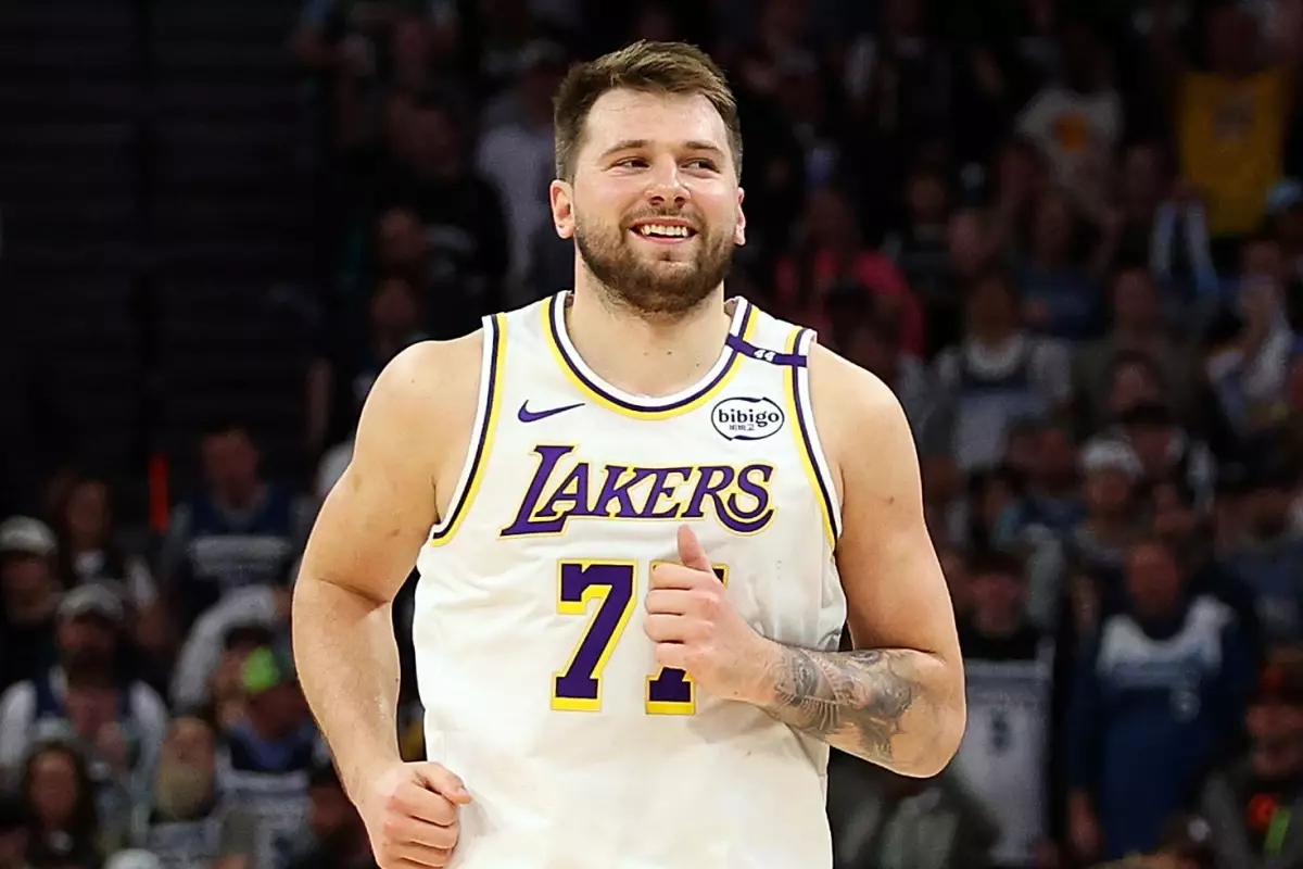 Luka Doncic'ten dev imza! 3 yılda 165 milyon dolar kazanacak