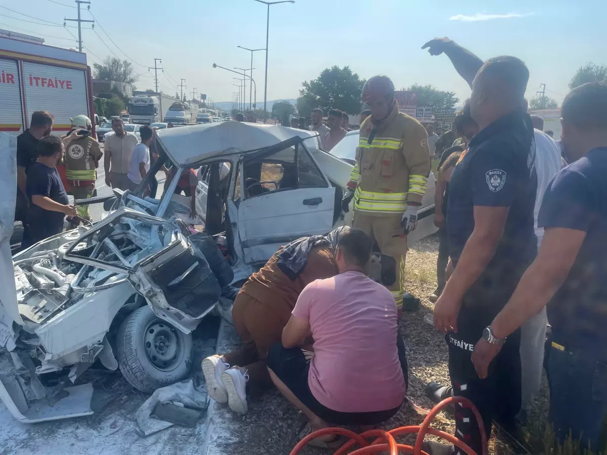 Manisa'da Feci Kaza: Karı-Koca Hayatını Kaybetti