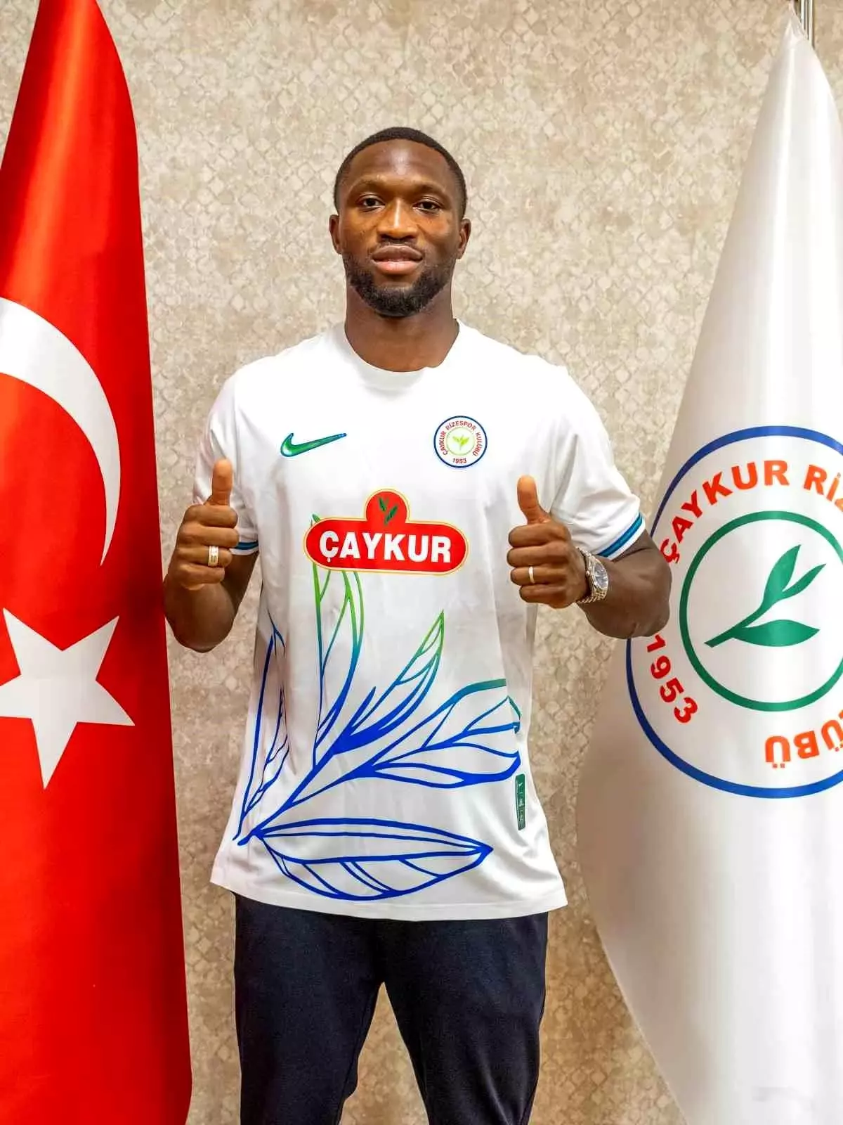 Çaykur Rizespor, Modibo Sagnan'ı Kiraladı