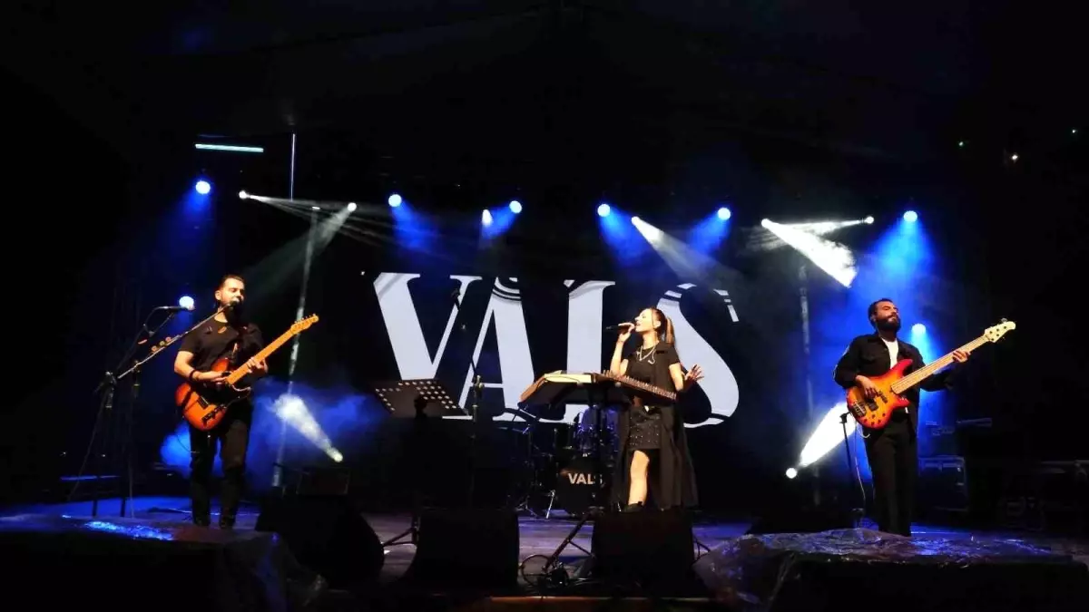Nebiyan Doğa ve Gençlik Festivali'nde Grup Vals Performansı Büyük İlgi Gördü