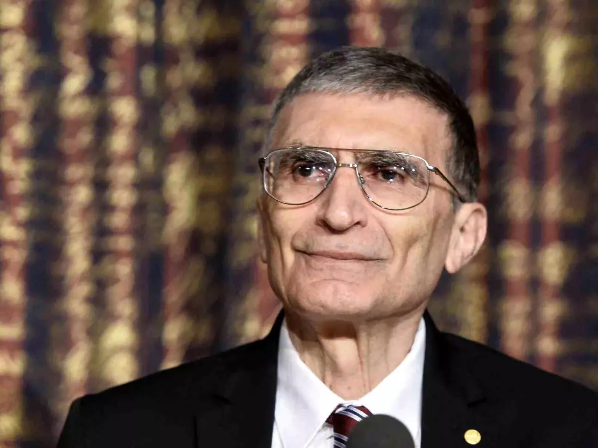 Nobel ödüllü bilim insanı Aziz Sancar'a KKTC vatandaşlığı verildi