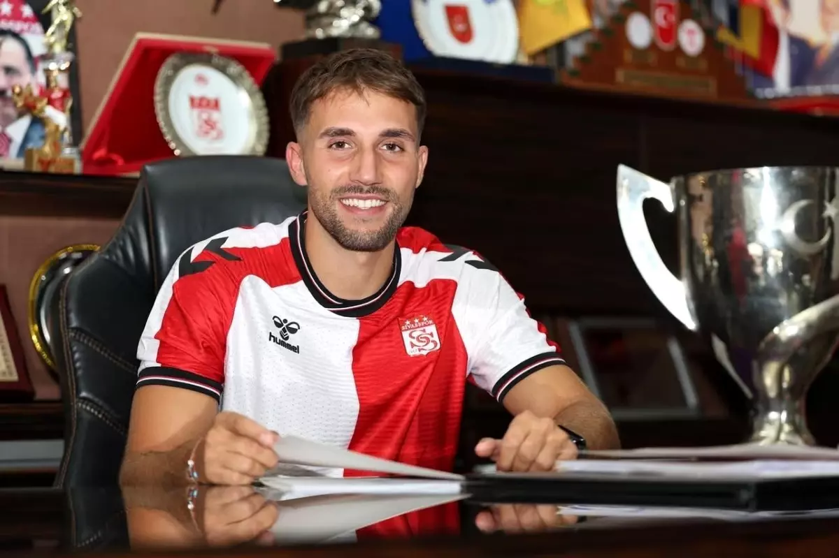 Sivasspor, Okan Erdoğan ile Anlaştı