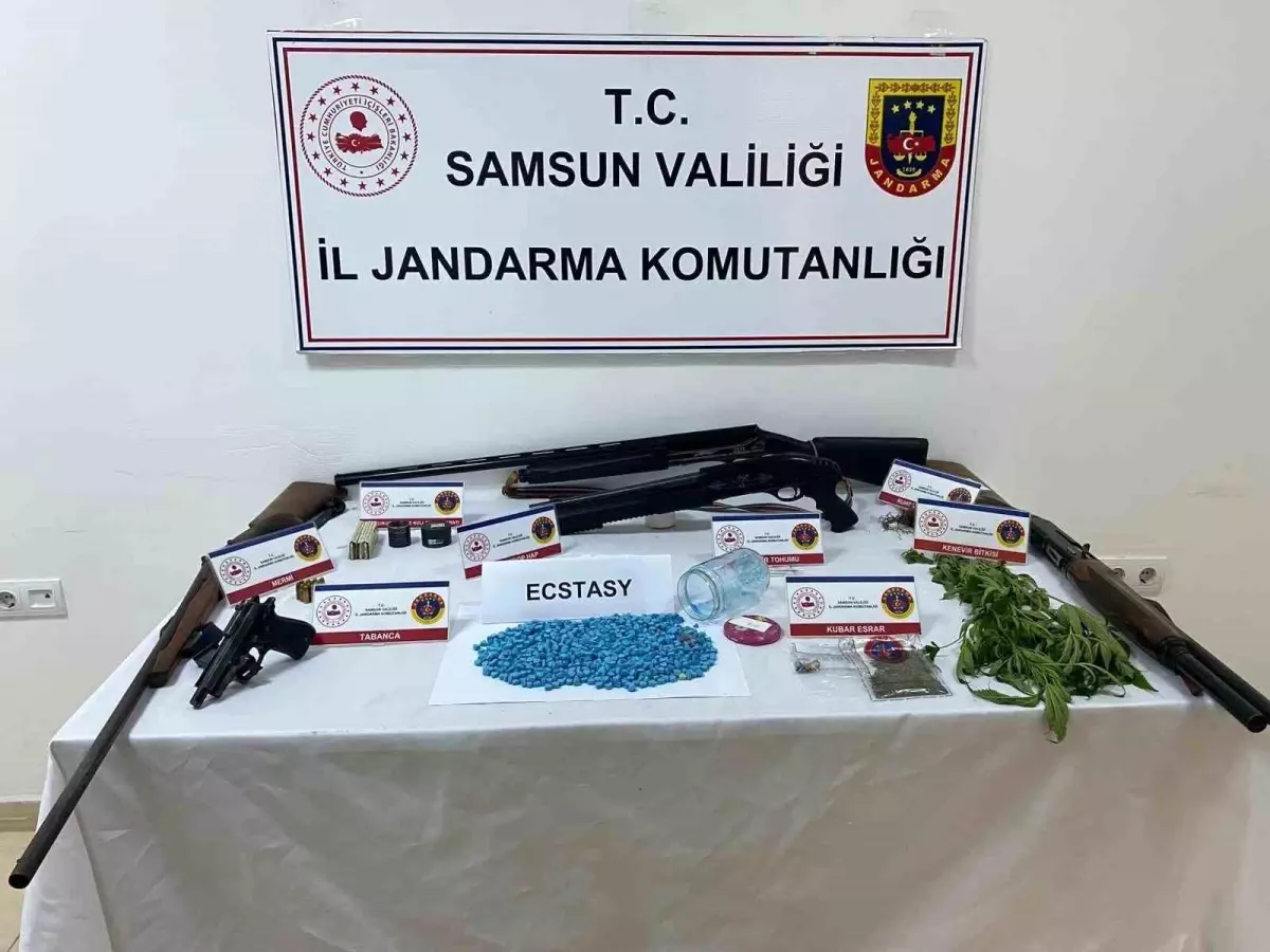 Samsun'da Uyuşturucu Operasyonu: 2 Gözaltı