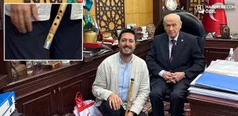 Şehit teğmenin 'ney'i Devlet Bahçeli'ye emanet edildi