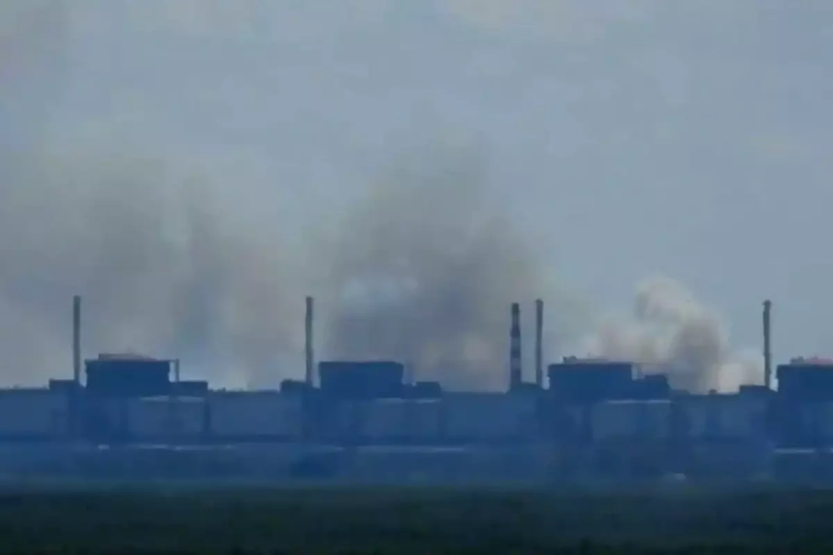 Ukrayna'daki Zaporijya Nükleer Santrali'nin tesislerinden biri vuruldu