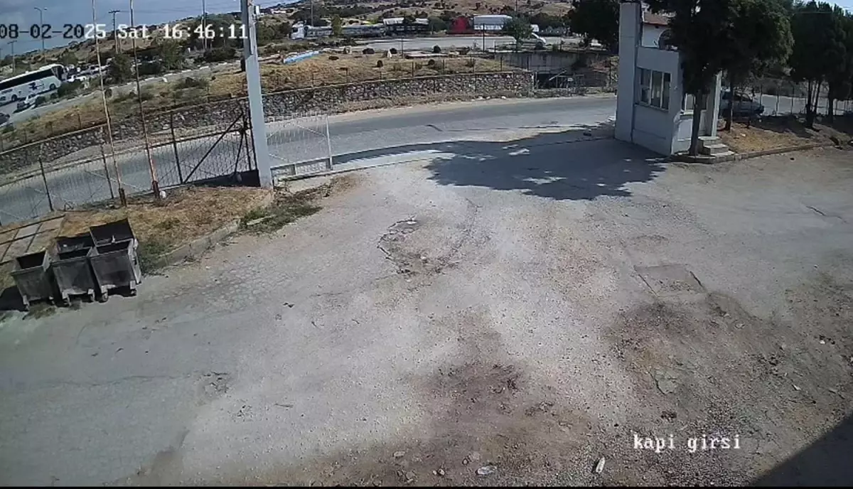 Manisa'da Kaza: 2 Kişi Hayatını Kaybetti, 1 Kişi Ağır Yaralı