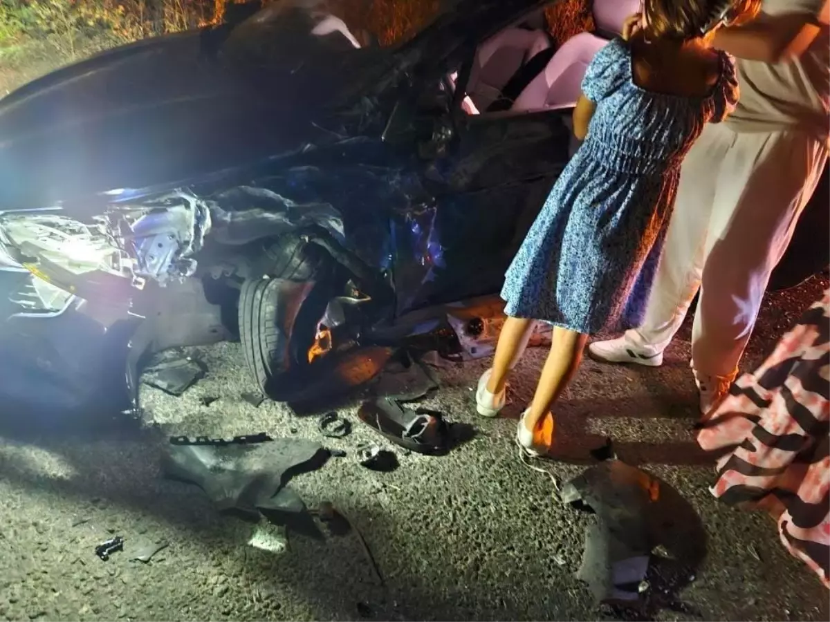 Bursa'da Alkollü Sürücü Kaza Yaptı: 3 Yaralı