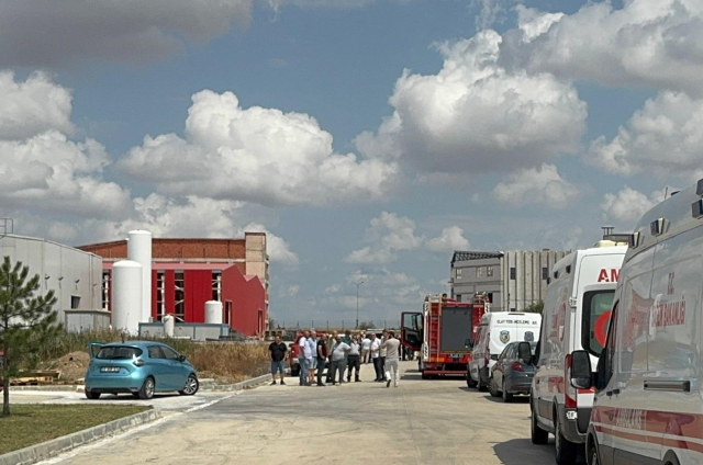 Anestezi gazı üretim fabrikasında patlama! 2 işçi hayatını kaybetti Anestezi gazı üretim fabrikasında patlama! 2 işçi hayatını kaybetti