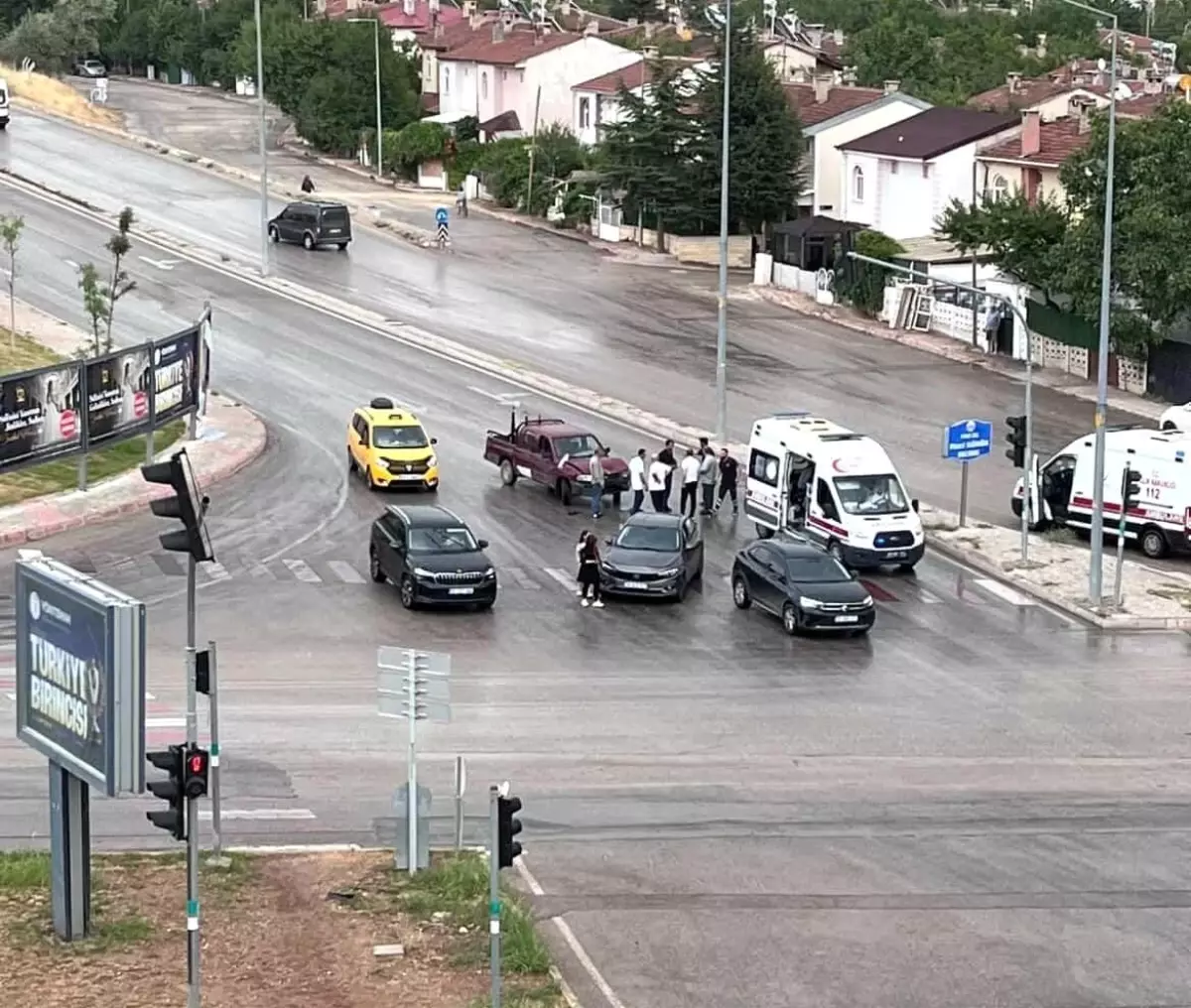 Elazığ'da Zincirleme Trafik Kazası: 1 Yaralı