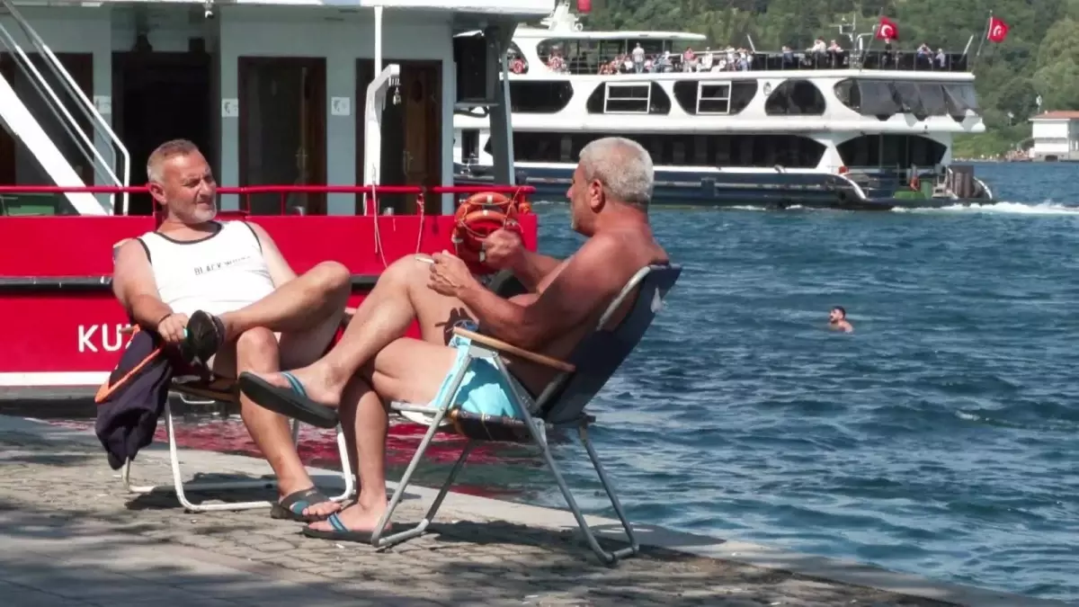 İstanbul'da Hafta Sonu Güneşli Hava, Bebek Sahili'ni Doldurdu