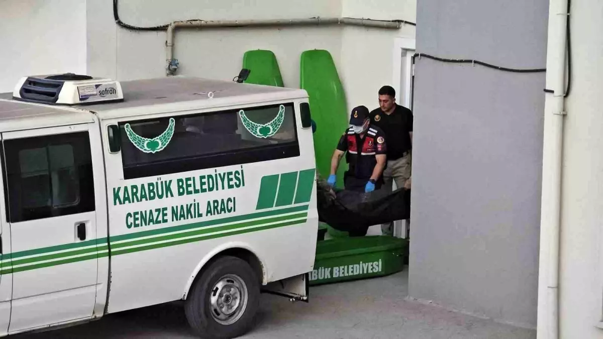 Karabük'te Yangında İki Kişi Hayatını Kaybetti