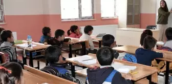 Okullarda serbest kıyafet uygulaması sona eriyor