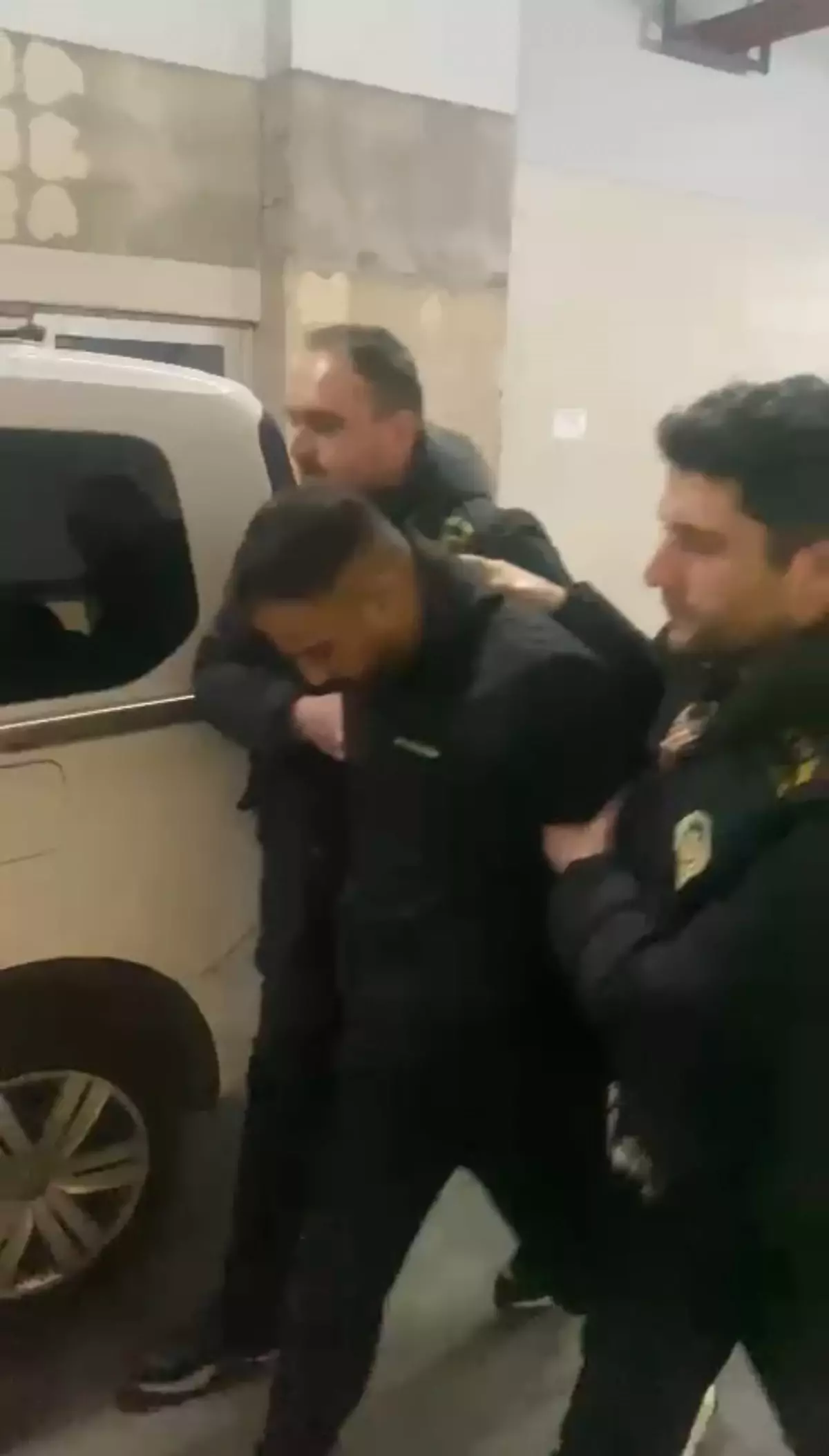 Şişli'de Hırsızlık ve Uyuşturucu Operasyonu: Paralar Çalındı, Amfetamin Ele Geçirildi