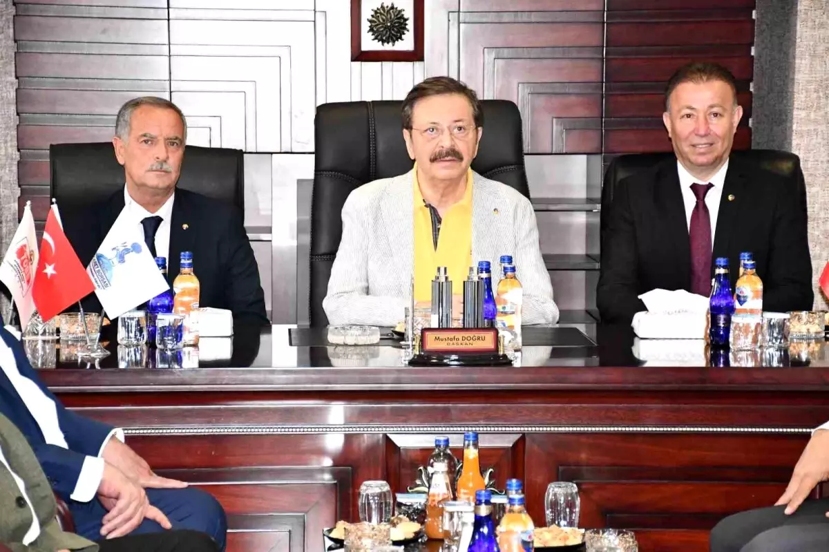 TOBB Başkanı Hisarcıklıoğlu, Mustafa Doğru İçin Taziye Ziyaretinde Bulundu