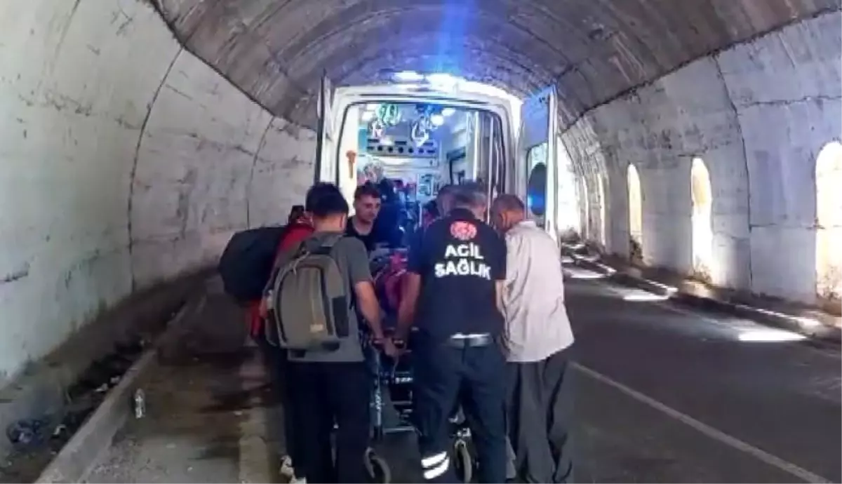 Tunceli'de Motosiklet Kazası: 1 Yaralı