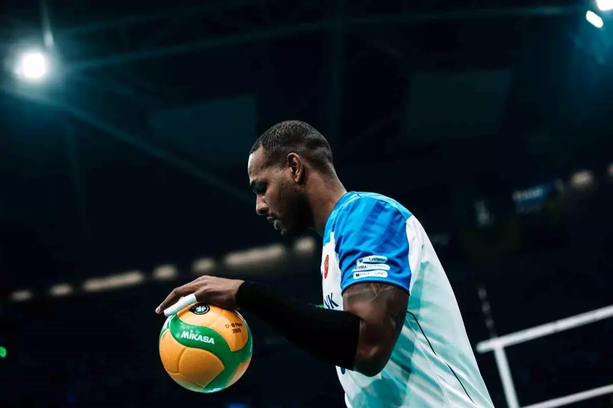 Halkbank, Yoandy Leal ile Devam Ediyor
