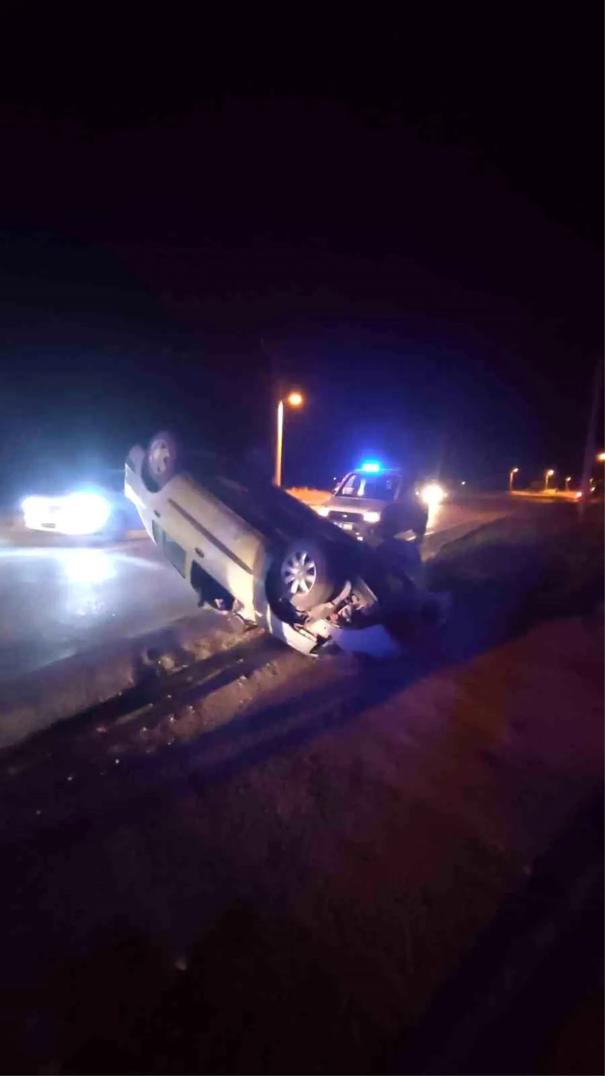 Isparta'da Yol Çalışması Sonrası Takla Atan Araçta Sürücü Yaralandı
