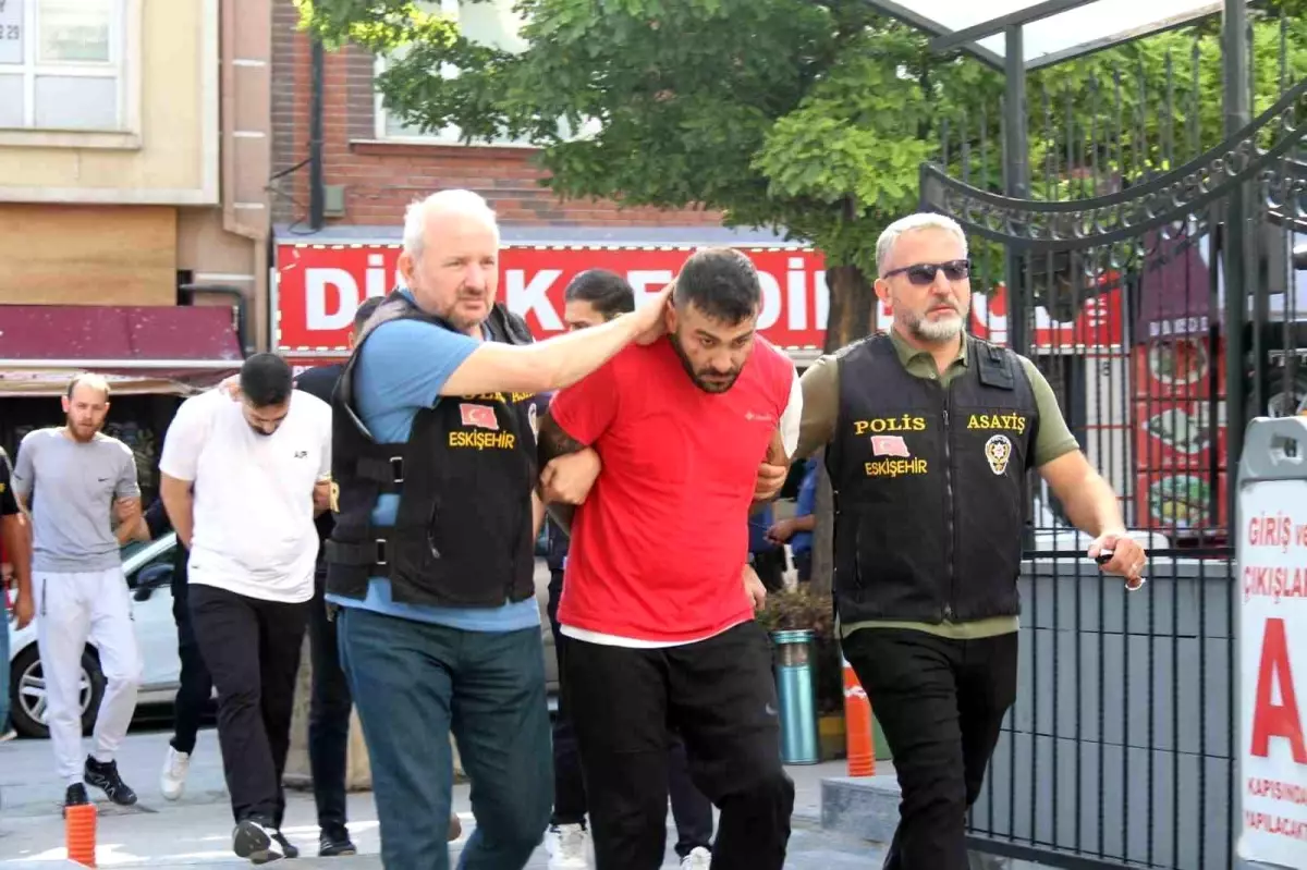 Eskişehir'de Silahlı Kavga: 2 Ölü, 4 Tutuklama