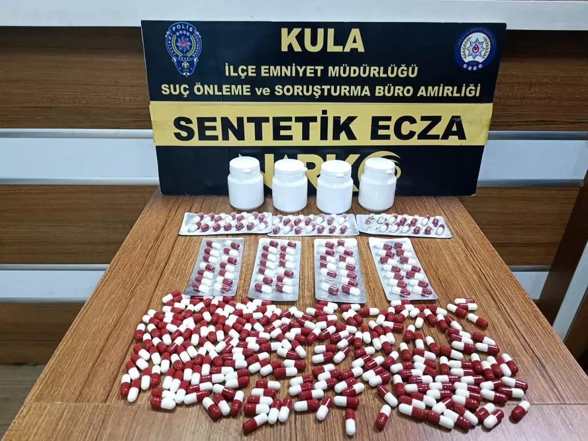 Manisa'nın Kula ilçesinde Uyuşturucu Operasyonu: 5 Şüpheli Yakalandı