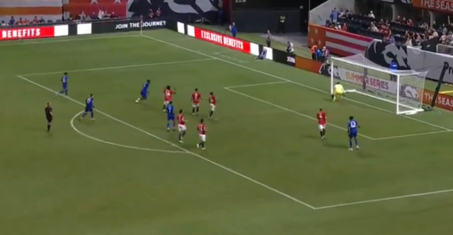 Bu gol futbolun beşiğinde gündem! Fenerbahçe'nin eski yıldızının içler acısı hali Bu gol futbolun beşiğinde gündem! Fenerbahçe'nin eski yıldızının içler acısı hali