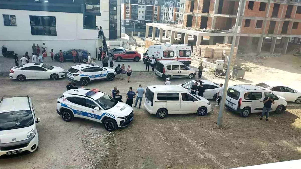 Edirne'de Cinnet: Eşini ve Oğlunu Öldüren Şahıs İntihara Kalkıştı