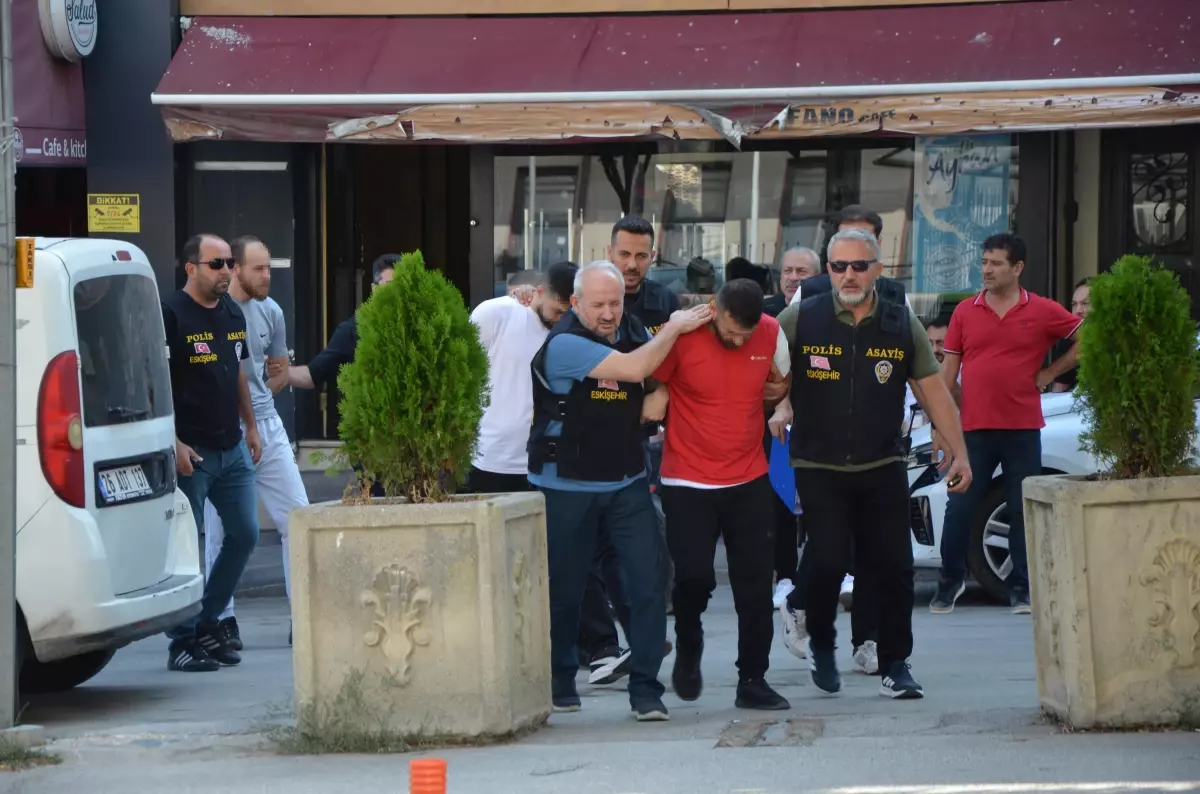 Eskişehir'de Silahlı Kavga: 2 Ölü, 1 Yaralı