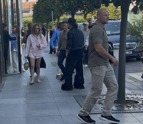 jennifer lopez den istanbul da alisveris turu 18914863 9757 m