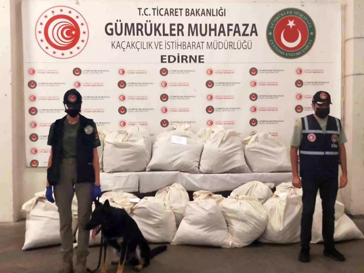 Edirne'de Uyuşturucu Kaçakçılarına Büyük Darbe: 180 Kilogram Uyuşturucu Ele Geçirildi