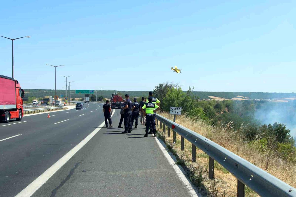 Kırklareli'ndeki Yangın Kontrol Altına Alındı, Avrupa Otoyolu Yeniden Açıldı