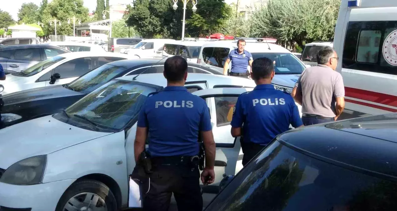 Malatya'da Park Halindeki Araçta 70 Yaşındaki Adam Ölü Bulundu