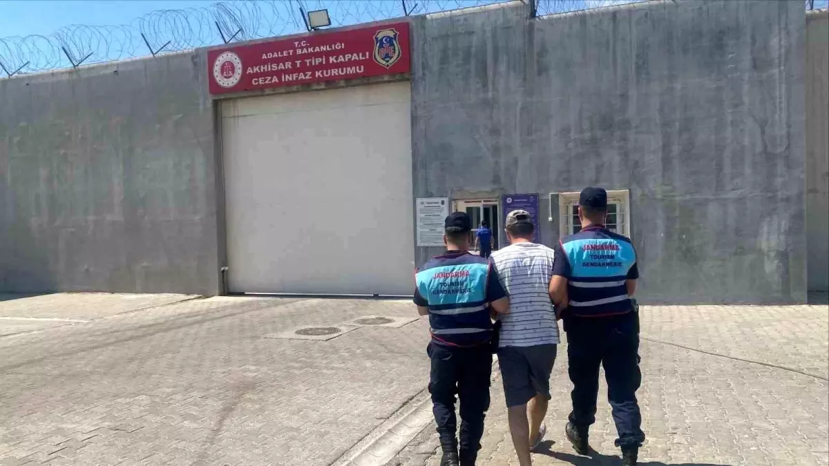 Akhisar'da Hapis Cezası Bulunan Şahıs Yakalandı