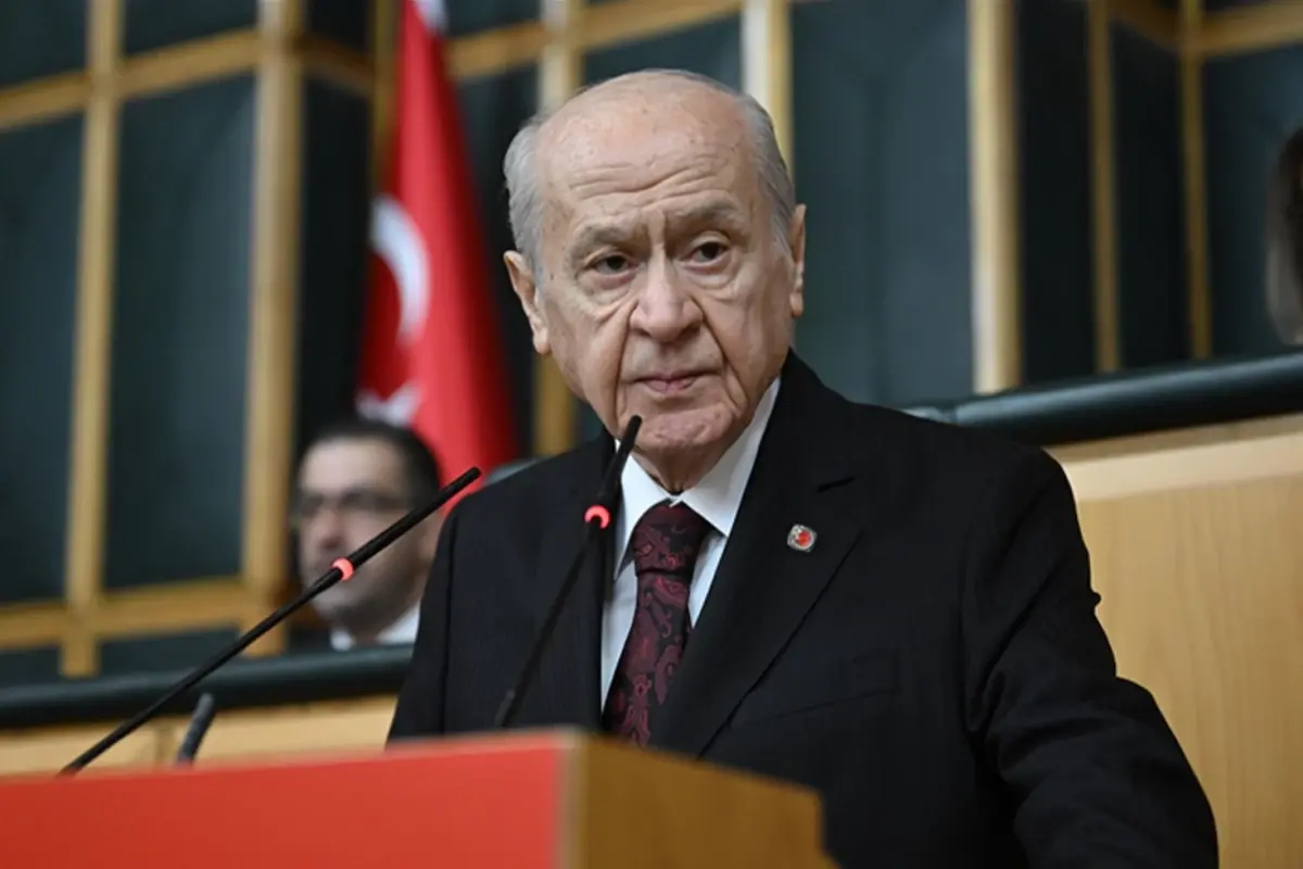 Bahçeli: İpsiz sapsızların 'Biz komisyoncu değiliz' zırvasına sığınmaları değersiz