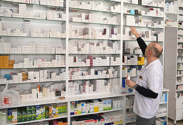 NÖBETÇİ ECZANE SORGULAMA EKRANI || 4 Ağustos 2025 Pazartesi günü Ankara'da hangi eczane nöbetçi? Güncel nöbetçi eczane listesi ANKARA! NÖBETÇİ ECZANE SORGULAMA EKRANI || 4 Ağustos 2025 Pazartesi günü Ankara'da hangi eczane nöbetçi? Güncel nöbetçi eczane listesi ANKARA!