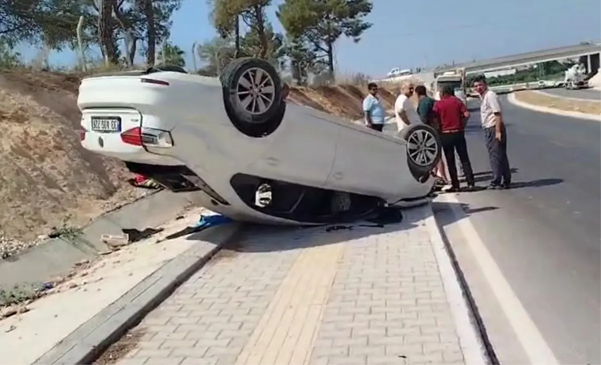 Mersin'de Ters Dönerek Kaza Yapan Otomobilde 4 Yaralı