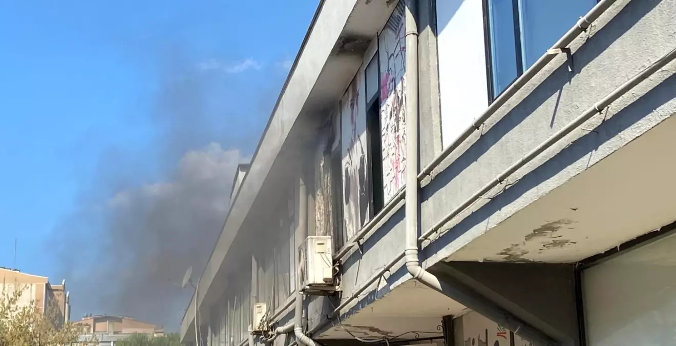 Kocaeli'de Spor Salonunda Yangın Paniği