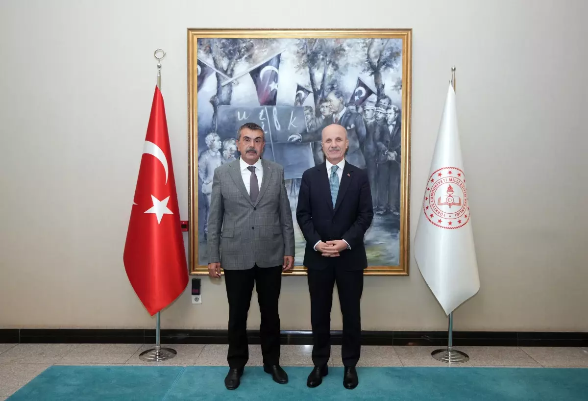Milli Eğitim Bakanı Yusuf Tekin, YÖK Başkanı Erol Özvar'ı Kabul Etti