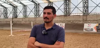 Ballıca Atlı Spor Kulübü Antrenörü Serkan Selman Demir: Binicilik liderlik yapmayı öğretiyor