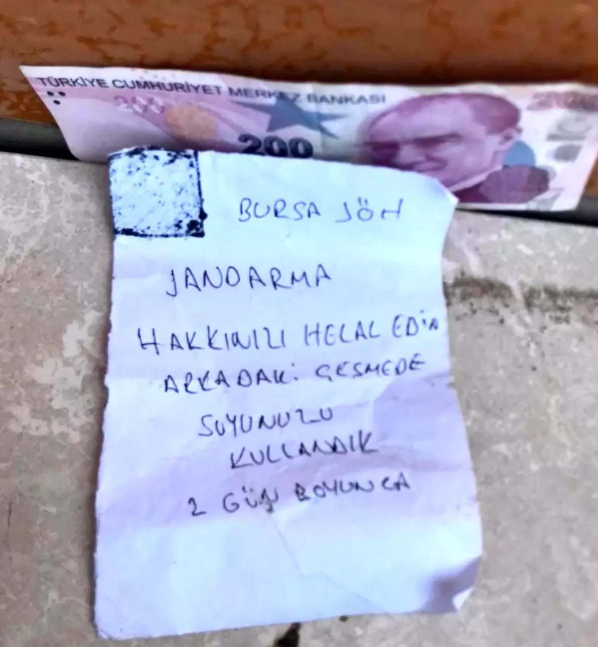 Jandarma Ekiplerinden Duygulandıran Davranış
