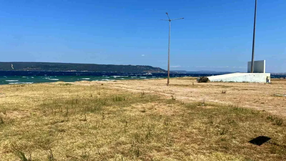 Çanakkale Sahilinde Patlamamış Top Mermisi Bulundu