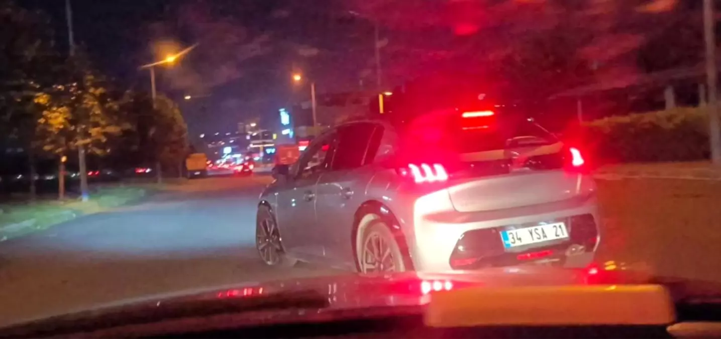 Büyükçekmece'de Trafik Kavgası Cepten İzlenildi