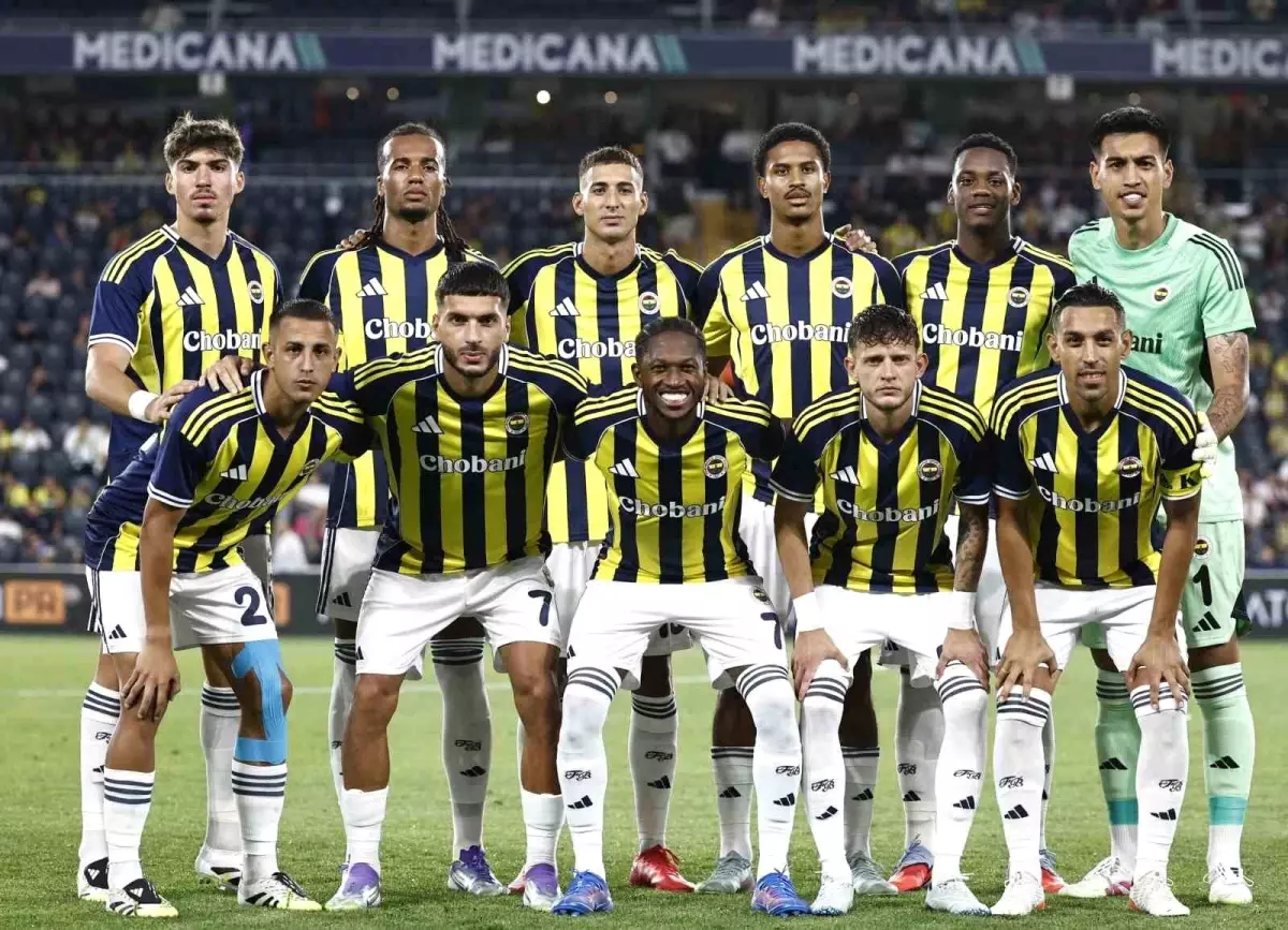 Fenerbahçe, Feyenoord ile Şampiyonlar Ligi Ön Eleme Maçına Çıkıyor