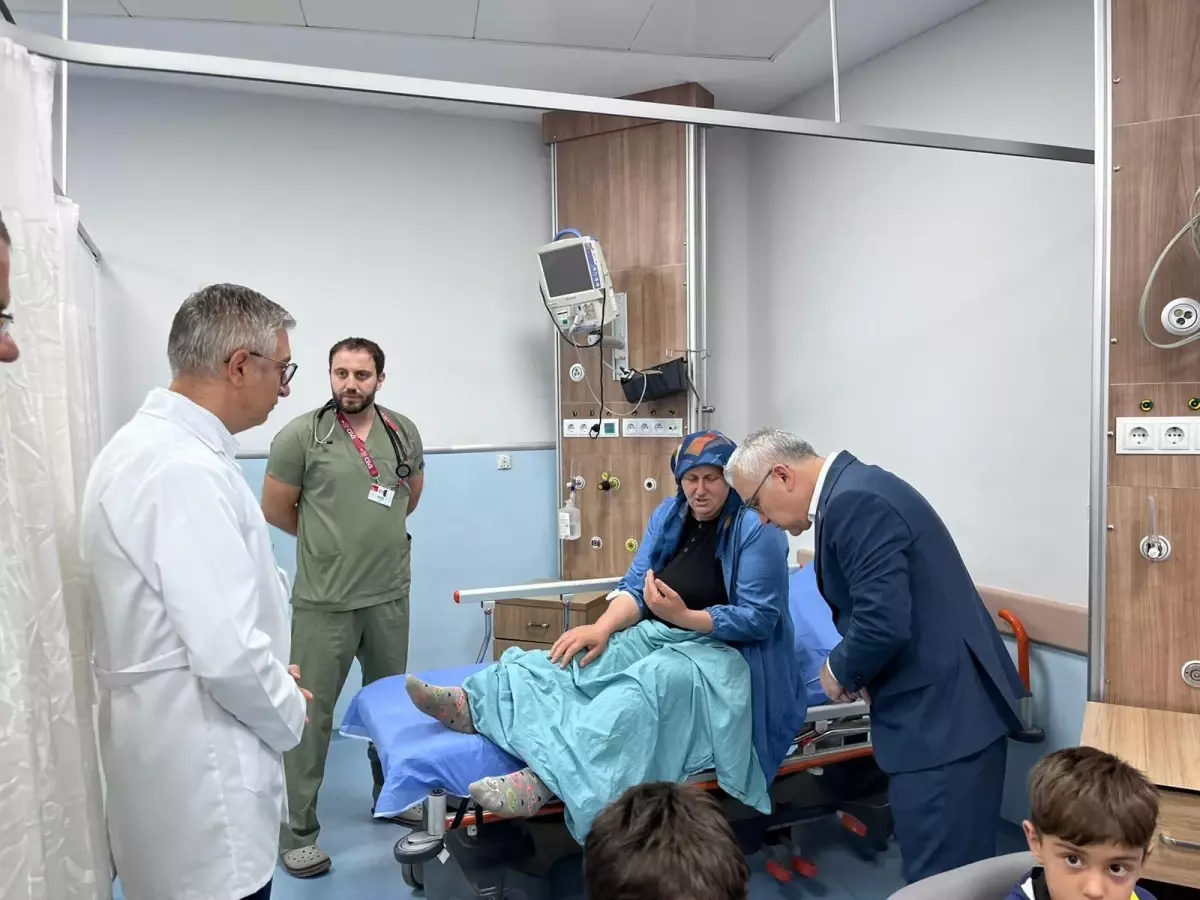 Sivas'ta Minibüs Kazası: 4 Ölü, 17 Yaralı