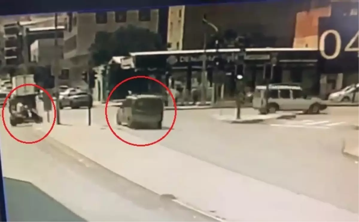 Bursa'da Kırmızı Işık İhlali Faciası: Motosikletli Genç Hayatını Kaybetti