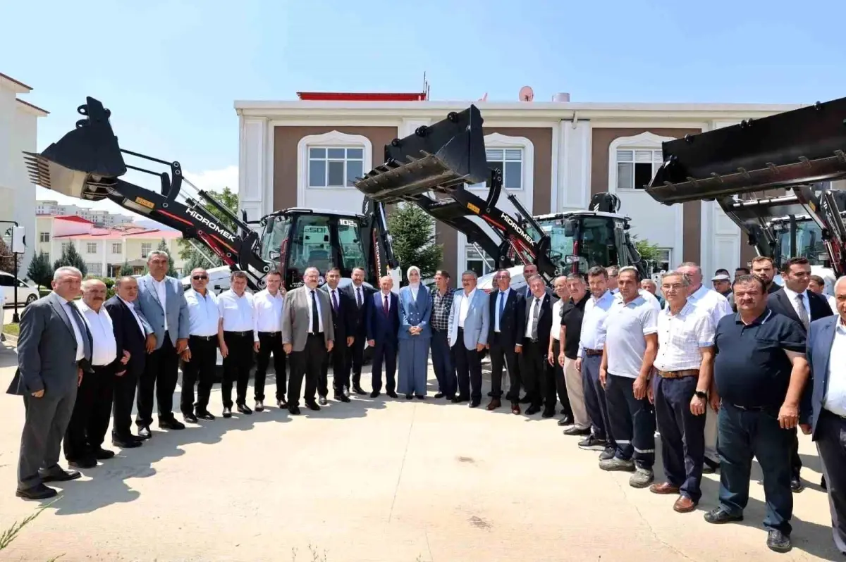 Afyonkarahisar İl Özel İdaresi'ne 15 Yeni Araç Katıldı