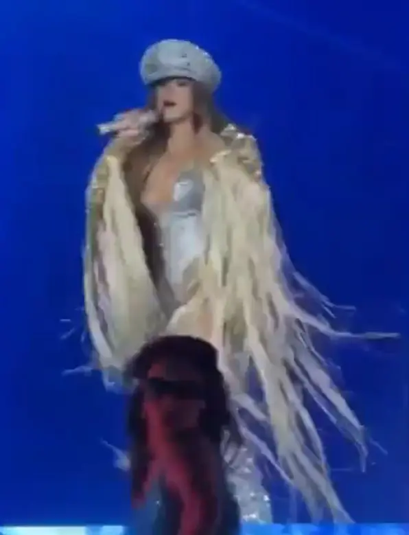 jennifer lopez istanbul u salladi 18918651 2289 m