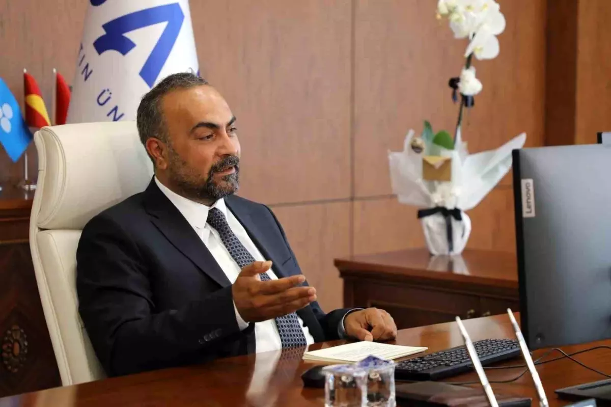 Bartın Üniversitesi Rektörü Prof. Dr. Ahmet Akkaya, Eğitim Atlası Programında BARÜ İmkanlarını Tanıttı