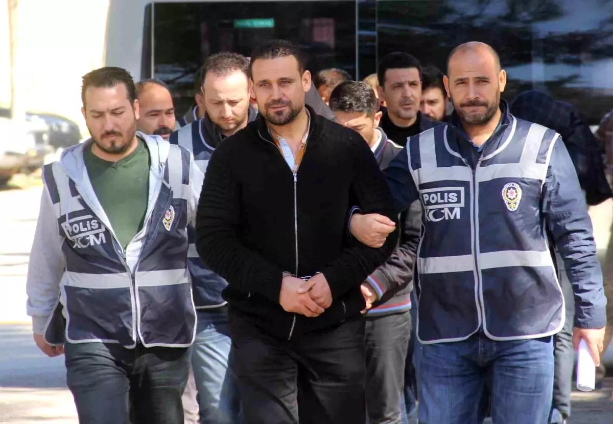 Sahte Diploma Çetesi Operasyonu: Lider Ziya Kadiroğlu'nun Geçmişi Ortaya Çıktı