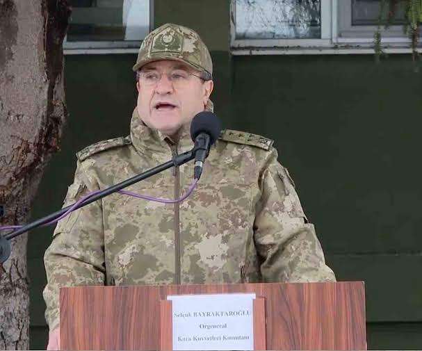 Selçuk Bayraktaroğlu kimdir, kaç yaşında, nereli? Selçuk Bayraktaroğlu'nun rütbesi nedir?